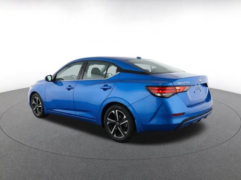 Used 2025 Nissan Sentra SV FWD image 5