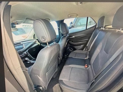 Used 2021 Buick Encore GX Preferred w/ Sport Touring Package FWD image 7