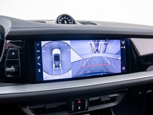 Certified 2025 Porsche Cayenne Coupe AWD/4WD image 23