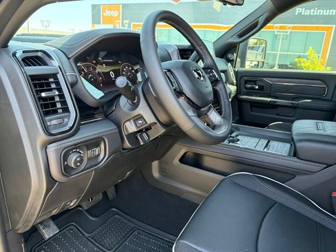 New 2026 RAM 2500 Limited AWD/4WD image 11