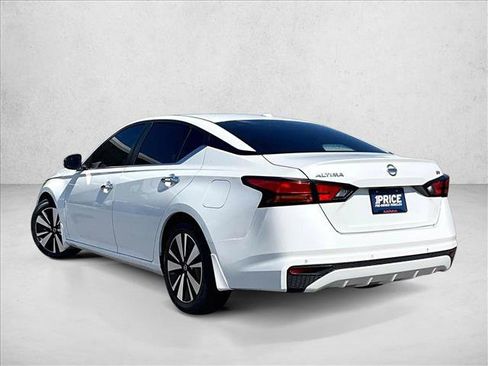 Used 2021 Nissan Altima 2.5 SV FWD image 13