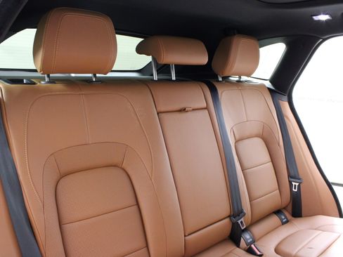 Used 2025 Jaguar F-PACE R-Dynamic S image 13