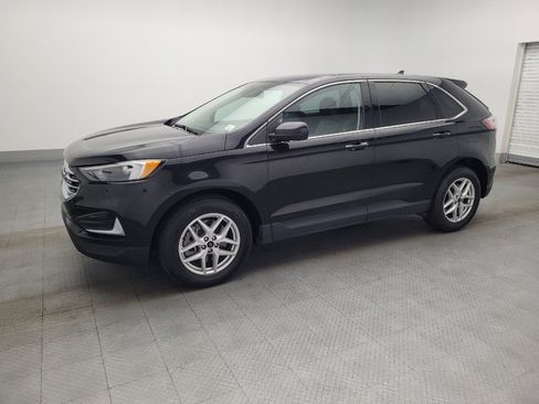 Used 2023 Ford Edge SEL image 2