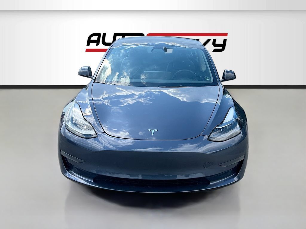 Used 2023 Tesla Model 3 Standard Range RWD image 2