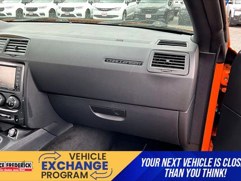 Used 2014 Dodge Challenger SXT Plus RWD image 13