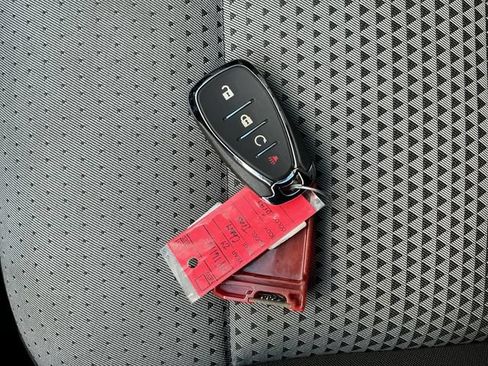 Used 2024 Chevrolet Trax LT w/ Driver Confidence Package FWD image 23