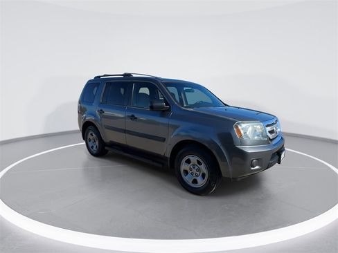 Used 2011 Honda Pilot LX image 3