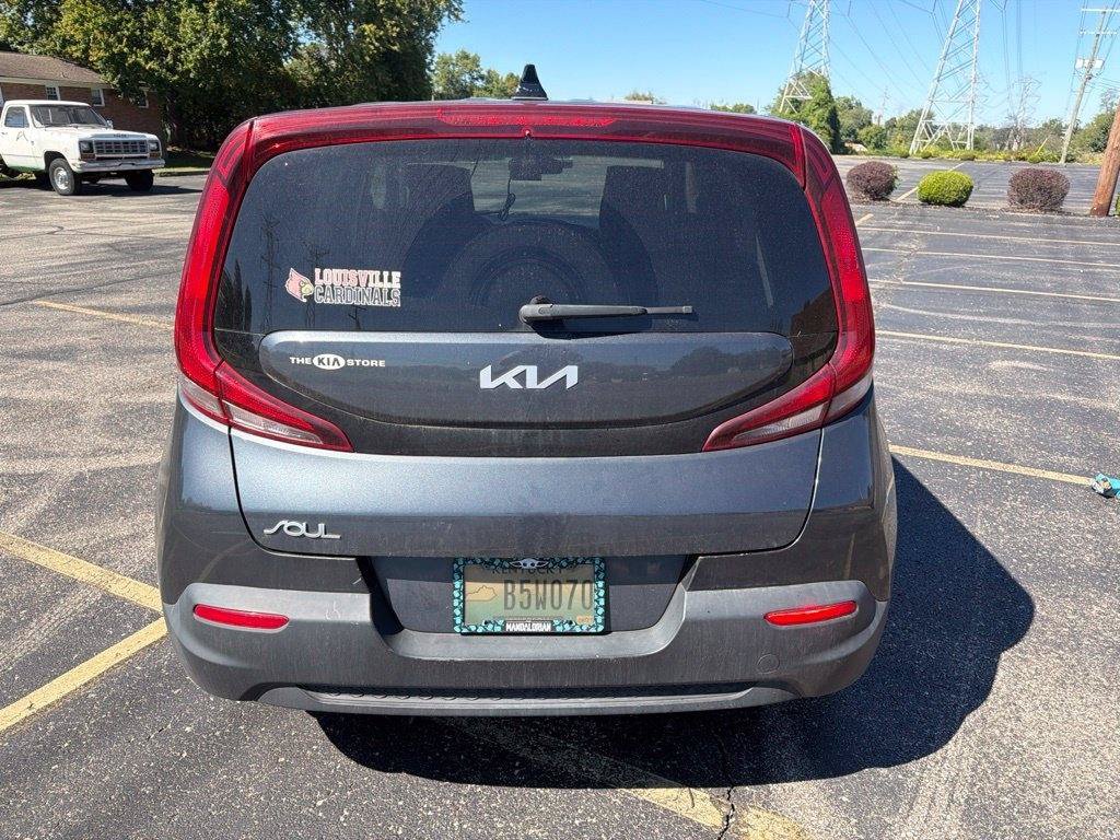 Used 2022 Kia Soul LX FWD image 5