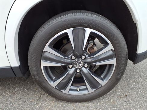 Used 2024 Lexus UX 250h AWD w/ Premium Package image 15