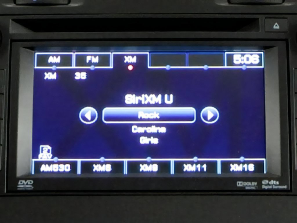 Used 2010 Cadillac DTS Luxury FWD image 16