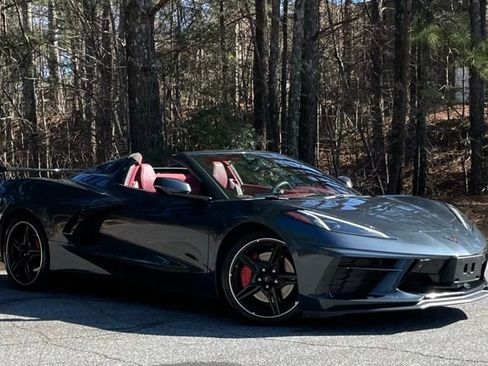 Used 2020 Chevrolet Corvette Stingray image 18