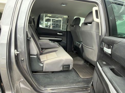 Used 2020 Toyota Tundra SR5 w/ SR5 Upgrade Package AWD/4WD image 6