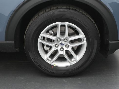 New 2026 Ford Explorer Active RWD image 23