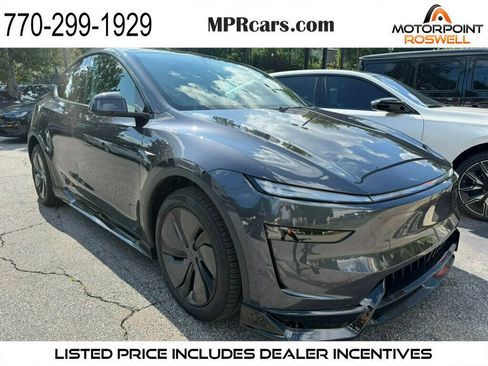 Used 2026 Tesla Model Y 2WD image 1