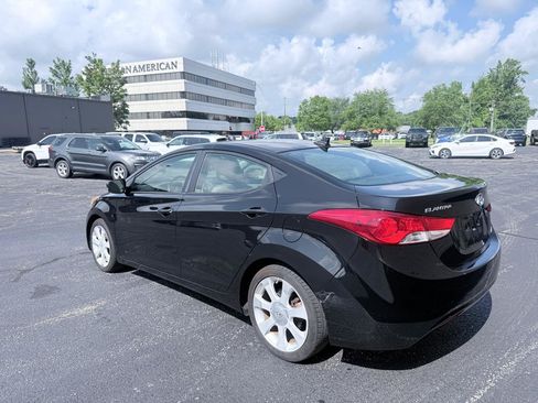 Used 2013 Hyundai Elantra Limited FWD image 3
