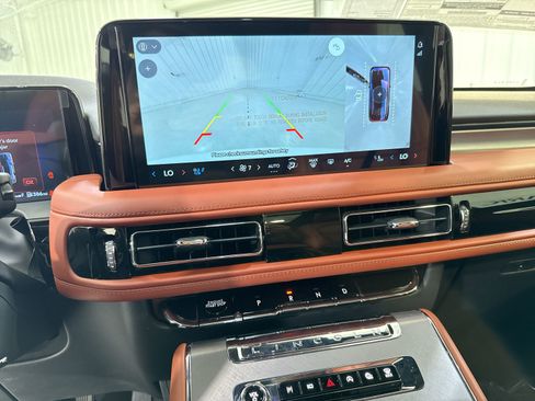 New 2025 Lincoln Aviator Reserve image 18