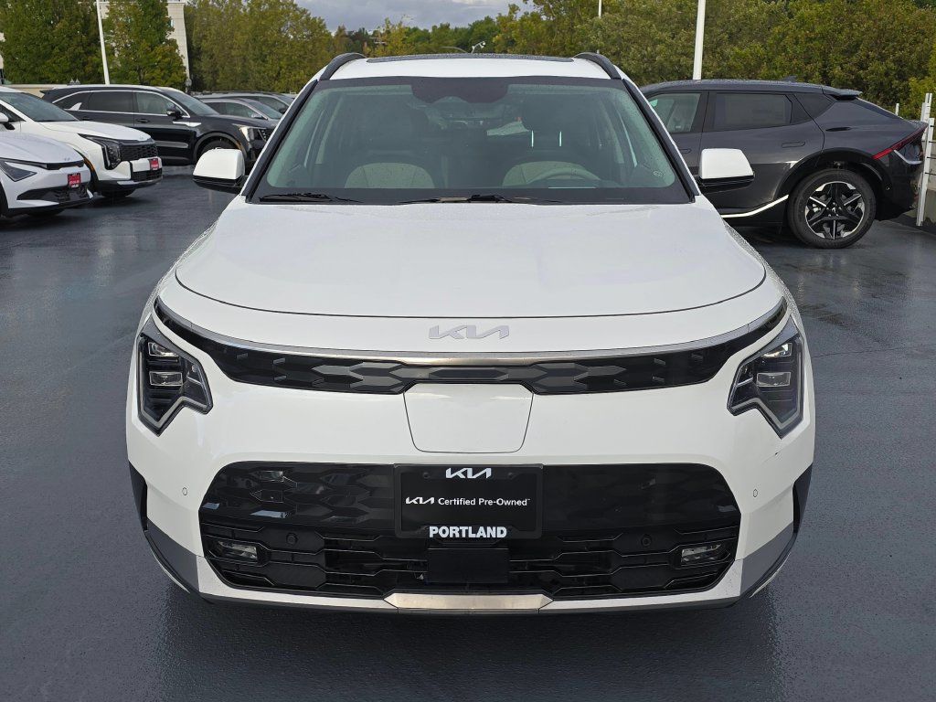 Certified 2023 Kia Niro Wave w/ Wave Preserve Package FWD image 10