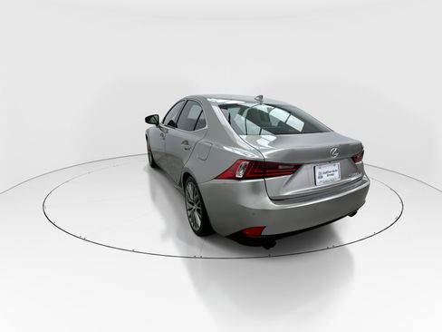 Used 2016 Lexus IS 200t w/ Premium Package image 6