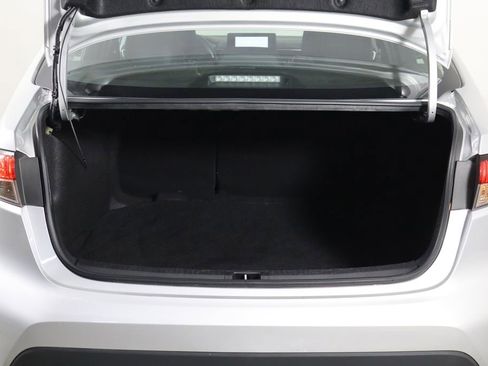 Used 2024 Toyota Corolla LE FWD image 17