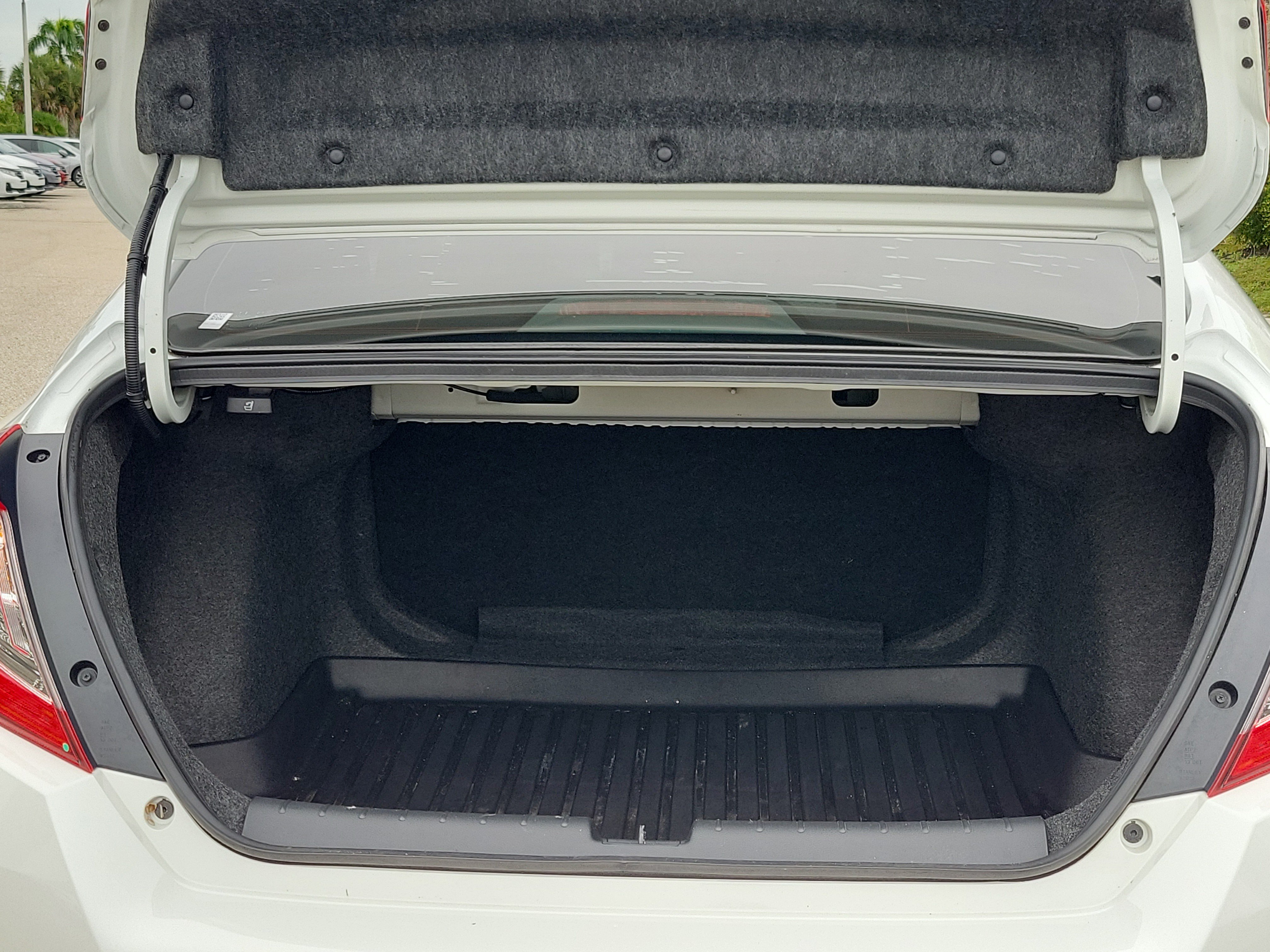 Used 2019 Honda Civic LX image 10