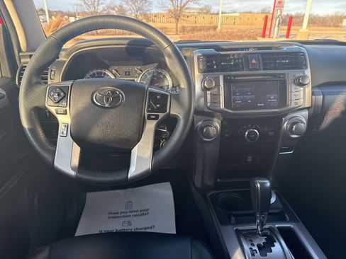 Used 2016 Toyota 4Runner SR5 image 10