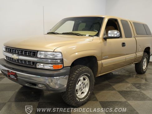 Used 2000 Chevrolet Silverado 1500 LS w/ Off-Road Chassis Pkg AWD/4WD image 19