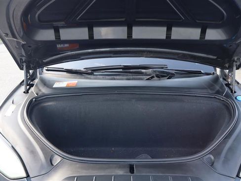 Used 2016 Tesla Model X 90D image 28