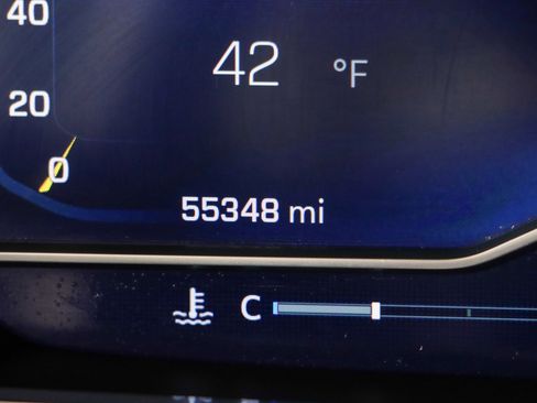 Used 2023 Chevrolet Tahoe Z71 w/ Luxury Package image 17