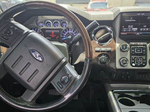 Used 2014 Ford F250 Platinum w/ FX4 Off-Road Package AWD/4WD image 20