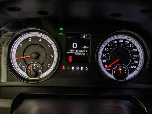 Used 2015 RAM 1500 Express image 31