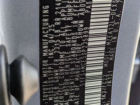 Certified 2025 Toyota Corolla SE image 16