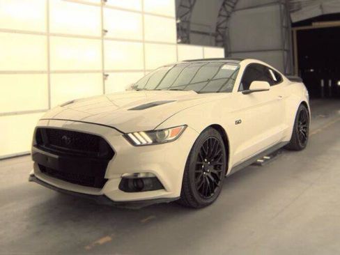 Used 2017 Ford Mustang GT w/ Black Accent Package RWD image 19