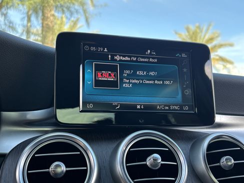 Used 2019 Mercedes-Benz C 300 Sedan image 21