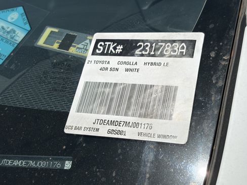 Certified 2021 Toyota Corolla LE FWD image 10