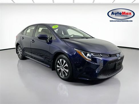 Used 2022 Toyota Corolla LE image 1
