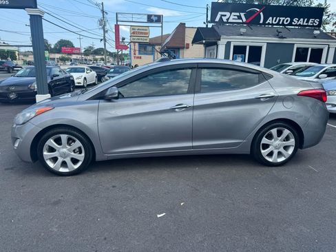 Used 2012 Hyundai Elantra Limited image 2