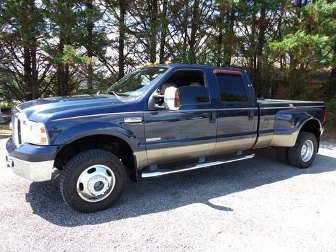 Used 2006 Ford F350 Lariat AWD/4WD image 1