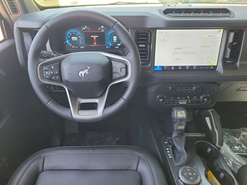 New 2026 Ford Bronco Badlands AWD/4WD image 15
