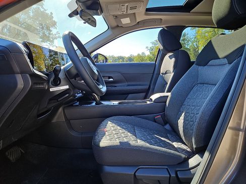 New 2026 Nissan Kicks SV w/ SV Premium Package image 10