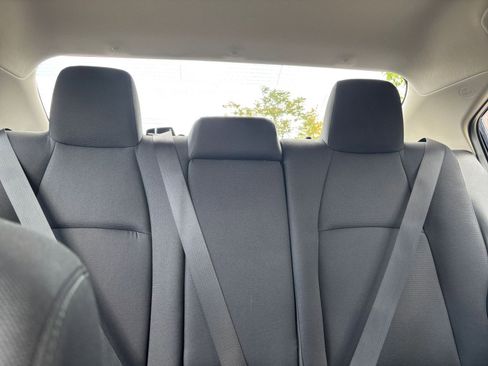 Used 2025 Toyota Corolla LE FWD image 33