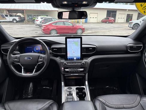 Used 2020 Ford Explorer ST w/ ST Street Pack image 6