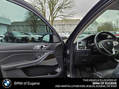 Used 2019 BMW X7 xDrive50i w/ Premium Package AWD/4WD image 23