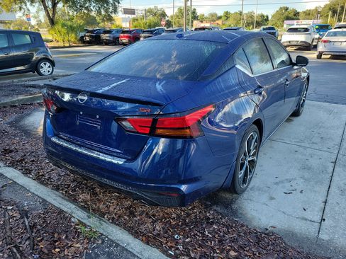 Used 2023 Nissan Altima 2.5 SR FWD image 5