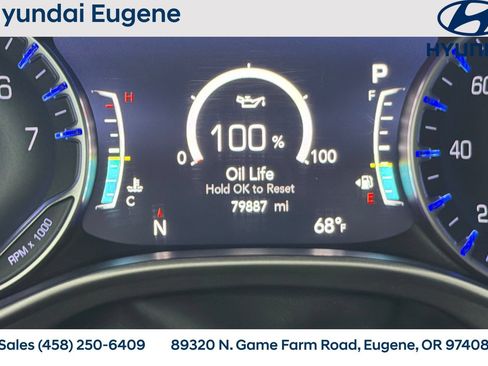 Used 2023 Chrysler Pacifica Touring-L FWD image 32