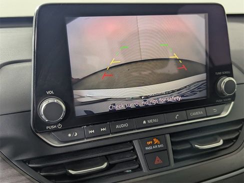 Used 2024 Nissan Altima 2.5 SV image 22