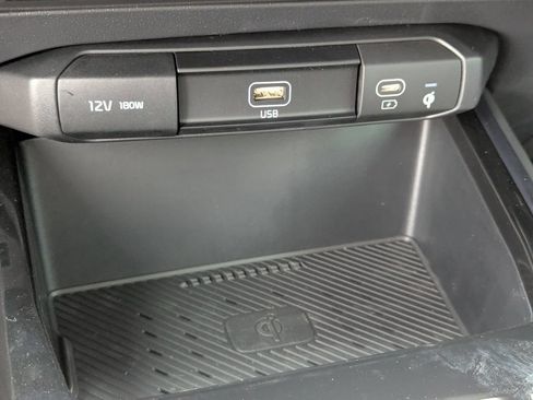 New 2026 Kia Niro Wind FWD image 29
