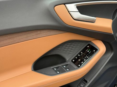 Certified 2025 Audi A5 2.0T Premium w/ Convenience Package image 13