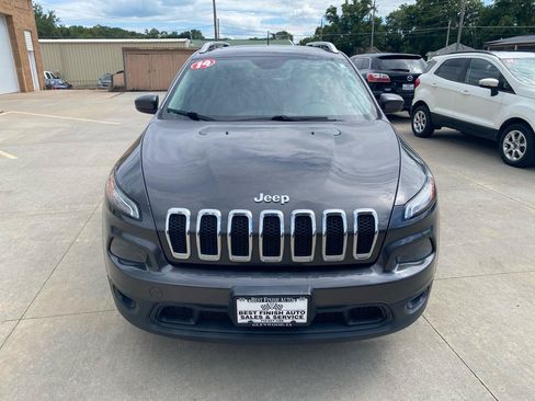 Used 2014 Jeep Cherokee Latitude w/ Cold Weather Group AWD/4WD image 3