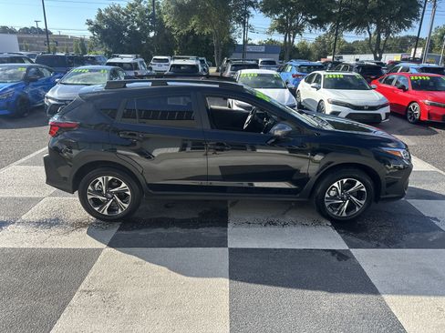 Used 2025 Subaru Crosstrek 2.5i Premium AWD/4WD image 3