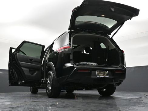 New 2026 Nissan Pathfinder SV AWD/4WD image 40